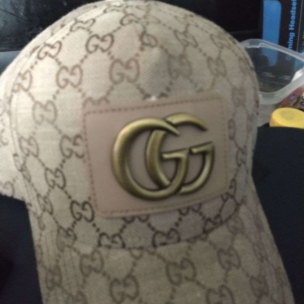 Gucci hat